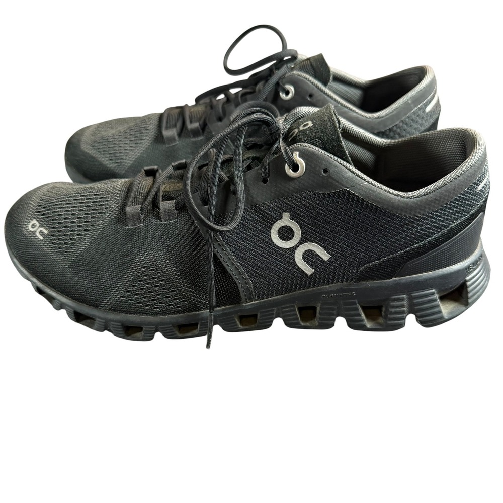 On Cloud X Womens Running Shoes Black 40.99701 Size 9